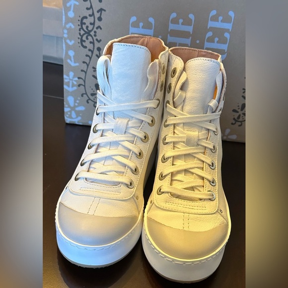 NIB We The Free Saturday Hightop Leather Sneaker 7 White Crackle - Picture 9 of 11